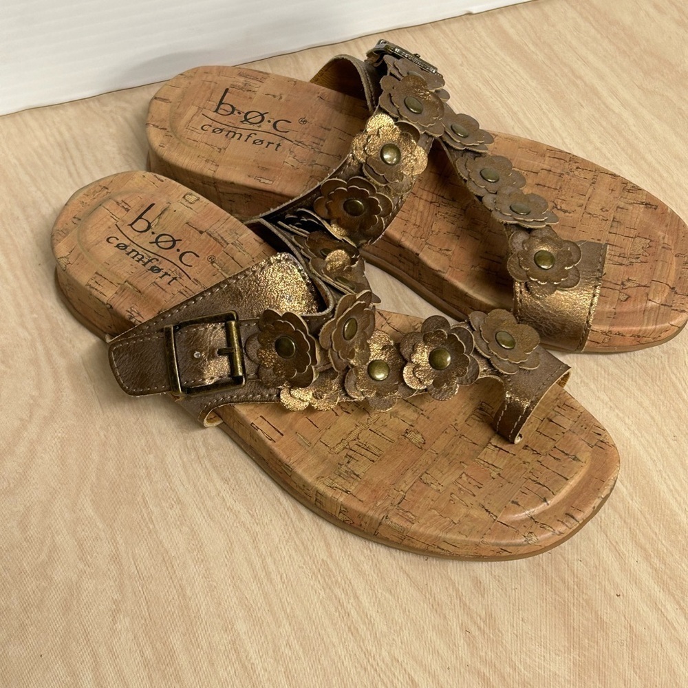 BOC Lyra Bronze Flower Sandals Womens Size 6 M Shoes Flats Slides Toe Loop